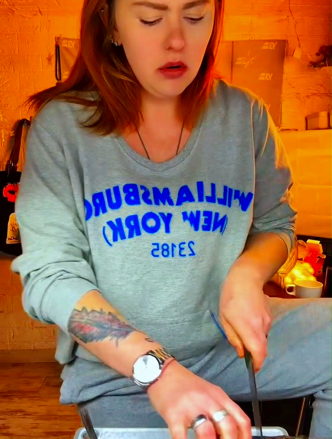 俄罗斯人都是如何花式吃腌制咸鱼的,这种吃法看起来也很生猛啊