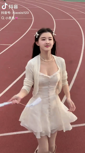 轻松一刻第1462期 美女只管优雅从容心怀远方