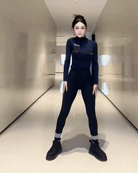 周五福利囧圖云飛系列 為啥女友穿包臀裙我沒感覺？