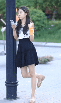 轻松一刻第1473期 美女等人也是需要耐心的