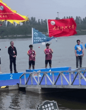 周五福利囧圖云飛系列 小姑娘不善言辭但懂得拳腳
