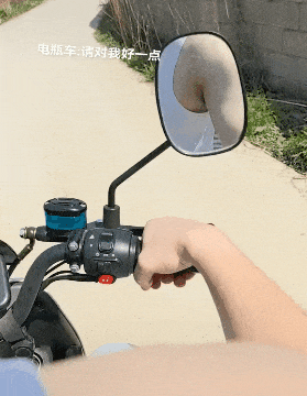 周五福利囧圖云飛系列 小姑娘不善言辭但懂得拳腳