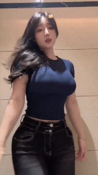周五福利囧圖云飛系列 小姑娘不善言辭但懂得拳腳