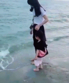 周五福利囧圖云飛系列 小姑娘不善言辭但懂得拳腳