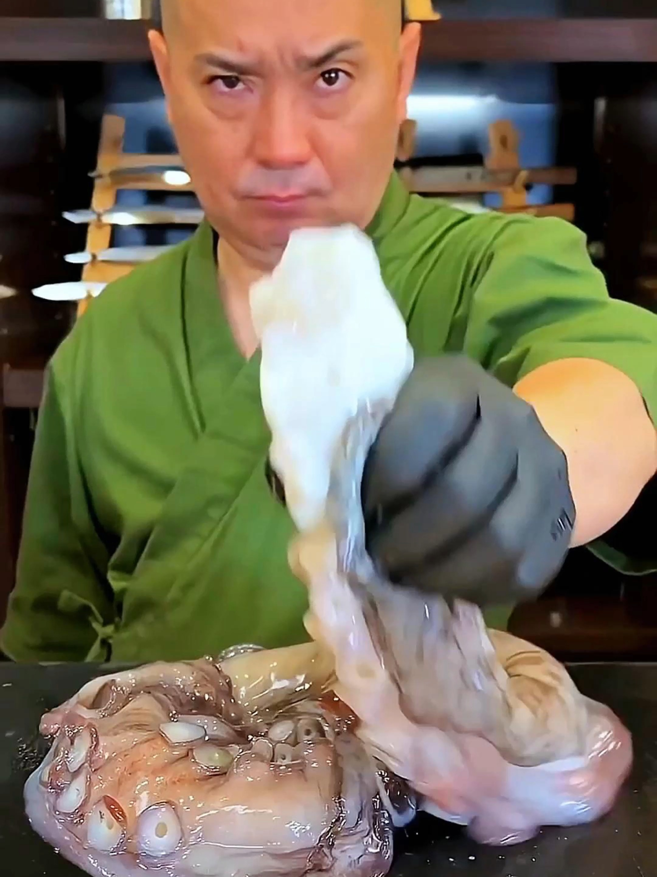 日本人都是如何用章鱼做寿司的，真是让人大开眼界啊