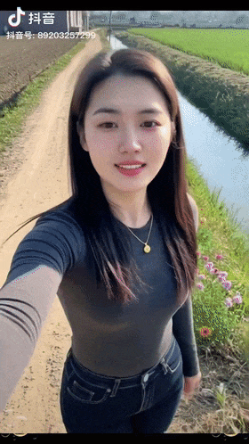 周五福利囧圖云飛系列 看到她微笑感覺空氣都變甜