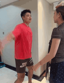 周一內(nèi)涵囧圖云飛系列 男人看美女是先天的反應(yīng)?
