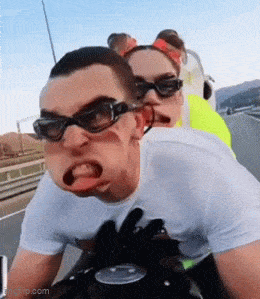 周五福利囧图云飞系列 台球厅女老板都这么好看么