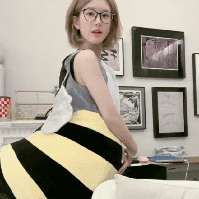 周五福利囧图云飞系列 台球厅女老板都这么好看么