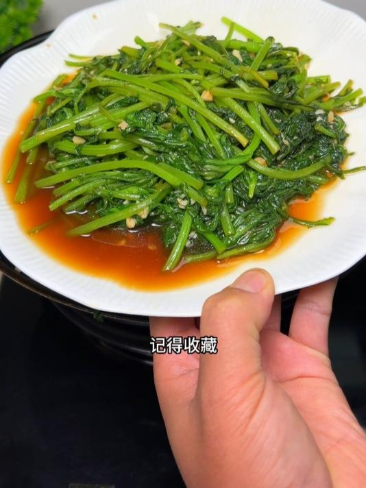 炒青菜千万不要焯水,大厨教你一招,青菜比水煮入味,比爆炒健康