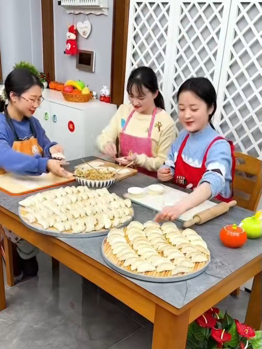 别用塑料袋装饺子,城里人都用饺子收纳盒,不串味不粘连,好拿取