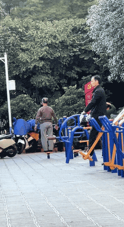 ��һ�ں���ͼ�Ʒ�ϵ�� Ů���첻��������Ҳ��������