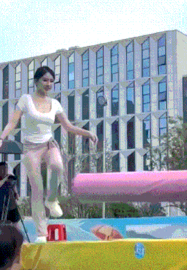 ��һ�ں���ͼ�Ʒ�ϵ�� Ů���첻��������Ҳ��������