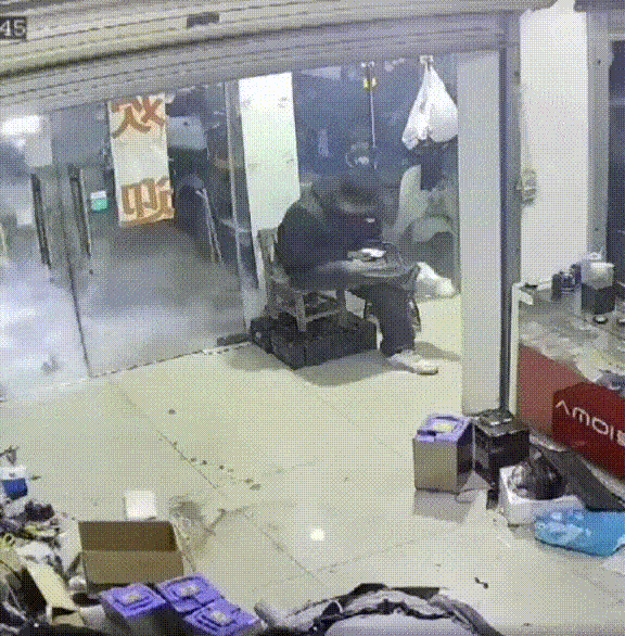 ��һ�ں���ͼ�Ʒ�ϵ�� Ů���첻��������Ҳ��������