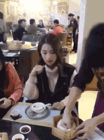 周五福利囧图云飞系列 不得不说摄影师太懂我们了