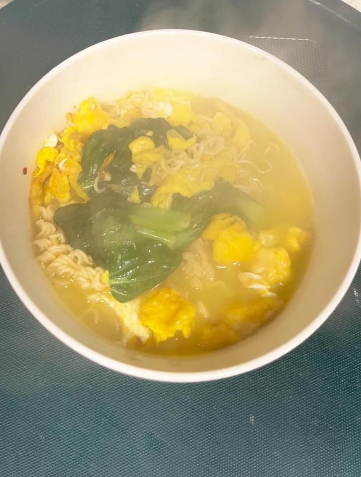煮方便面什么时候放鸡蛋