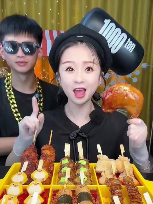 今天的红油关东煮串串看着好治愈啊！