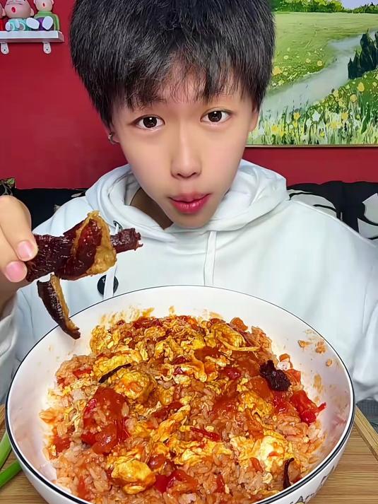 西红柿炒鸡蛋盖饭，快来看看吧#妈妈的味道##米饭杀手##厨房小白必学#