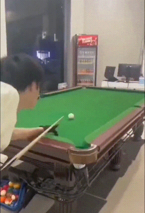 ��һ�ں���ͼ�Ʒ�ϵ�� ����Ǵ�˵�еľ�ͷ�аɣ�