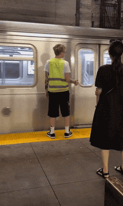 ���帣����ͼ�Ʒ�ϵ�� �࿴��Ů�������Ľ�����