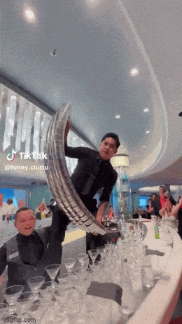 ��һ�ں���ͼ�Ʒ�ϵ�� ��Ϸ��Ů��Ҳ�ǿ��Լ�õ�