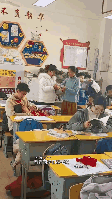 3DM����һ�̵�1640�� ���ڹۿ���Ů�������ǿֻ�