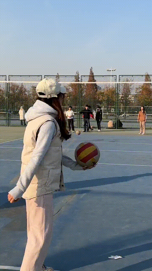 ��һ�ں���ͼ�Ʒ�ϵ�� Ů��������ʲôϷ��ô�ң�