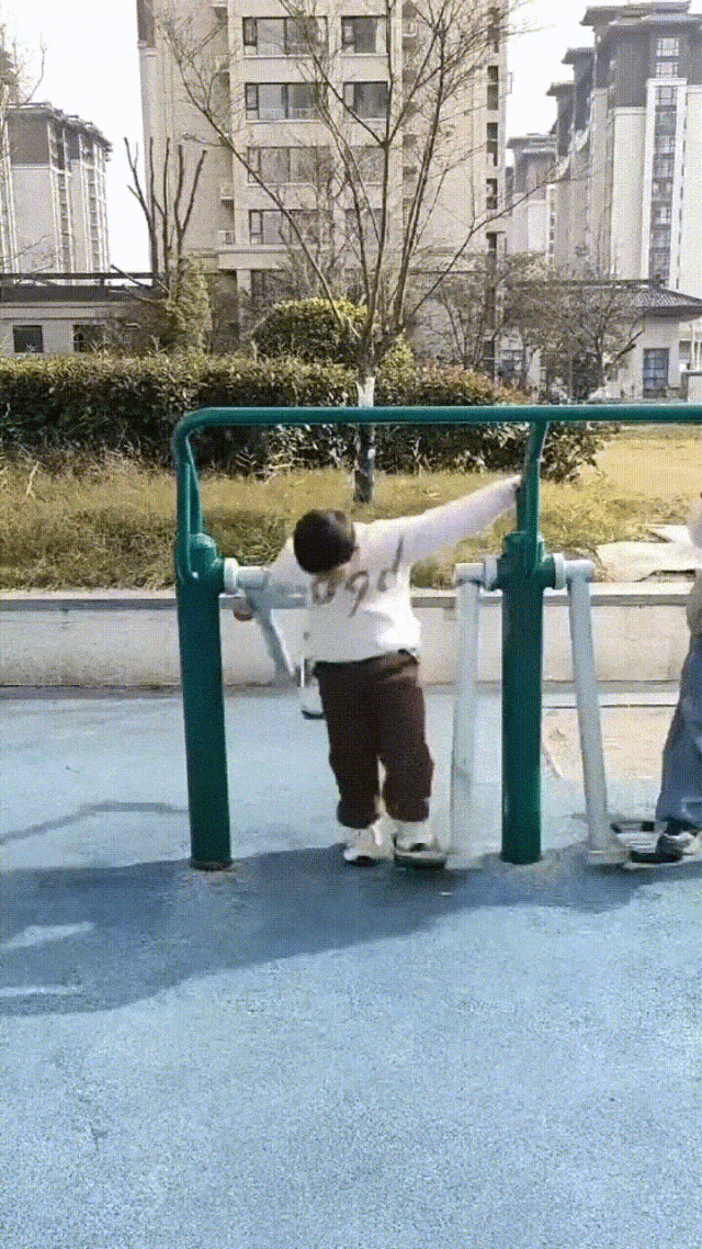 ��һ�ں���ͼ�Ʒ�ϵ�� Ů��������ʲôϷ��ô�ң�