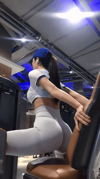 ��һ�ں���ͼ�Ʒ�ϵ�� Ů��������ʲôϷ��ô�ң�