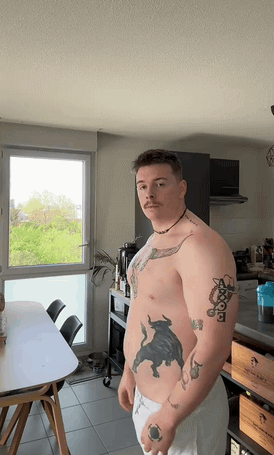 3DM����һ�̵�1644�� ��˿��Ů�ڴ������н���