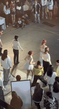 ��һ�ں���ͼ�Ʒ�ϵ�� ���Ӿ޴��ջ����˲����԰�