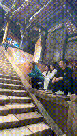 3DM轻松一刻第1686期 你叫技师是为了学外语吗？