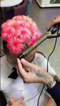 周一内涵囧图云飞系列 美女好亮的黑丝非常吸睛！