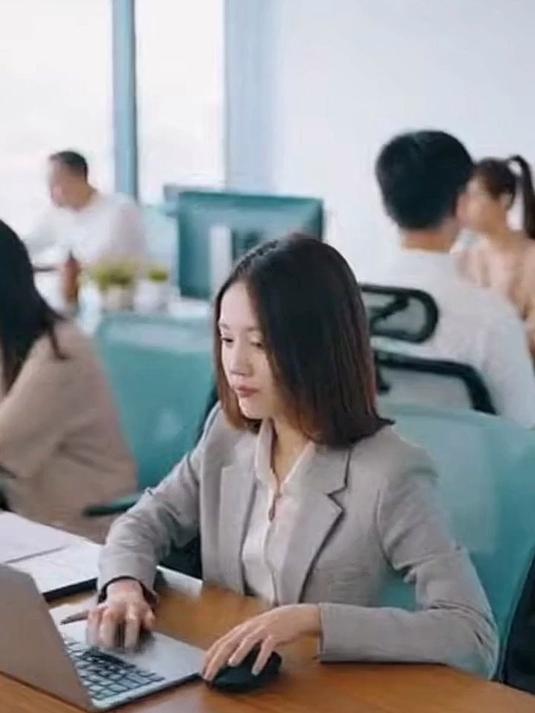 公司群最活跃时刻竟是下午茶,奶茶蛋糕引爆快乐潮!