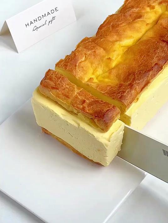 冰淇淋口感｜柠檬卡士达泡芙蛋糕巨好吃～