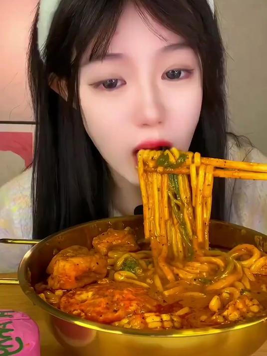 黏糊麻辣烫可爱小蛋糕手枪腿来啦