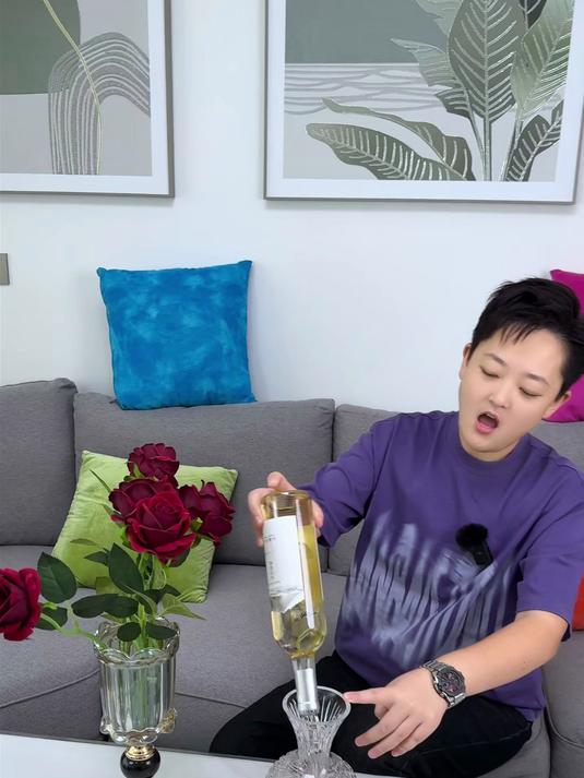 甜型葡萄酒不是只有勾兑才酿的出来,新疆天山白葡萄酒酸甜口感