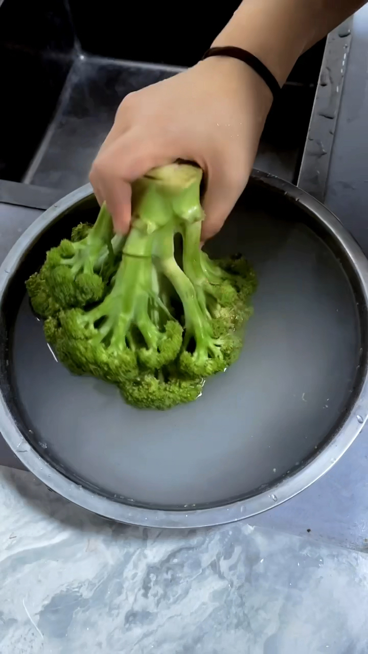 西兰花原来这么脏,怎么清洗西兰花