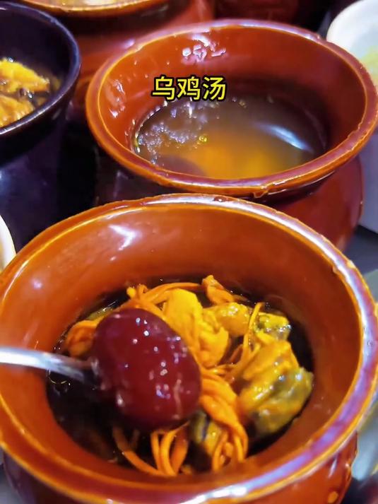 喜欢吃炖菜炖汤喝蒸菜的,一定要备上这个炖盅,真的好用