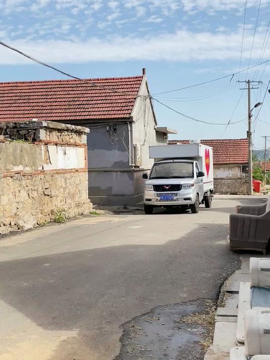 第66集小贺今天给老人做《猪棒骨炖土豆》终于能做大锅菜啦