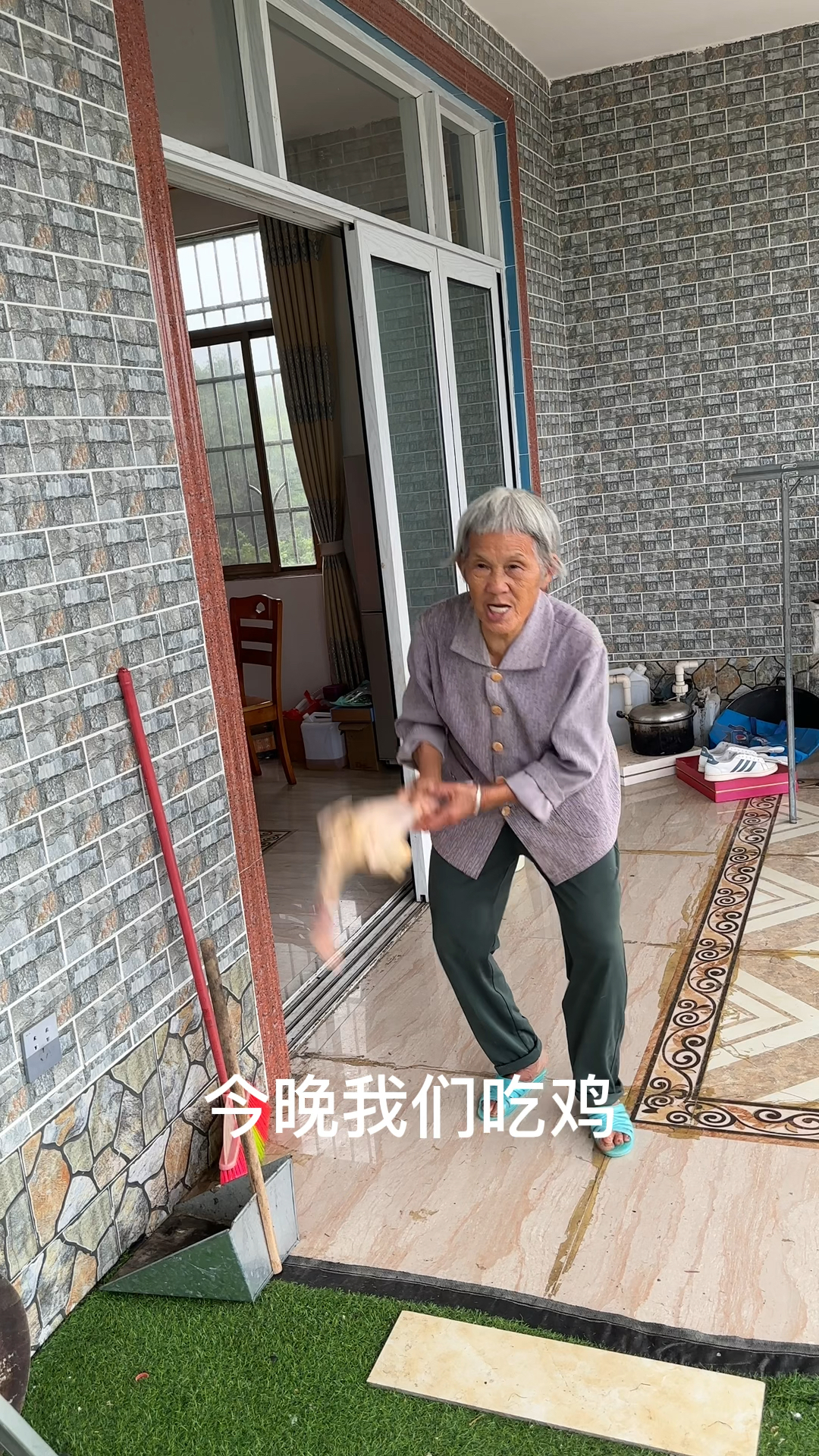 奶奶养的土鸡，这样子做白切真的是太好吃了