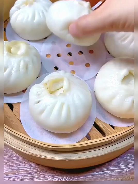 传统的蒸笼布容易粘连,又不好清洗,我家用的就是这种一次性的!