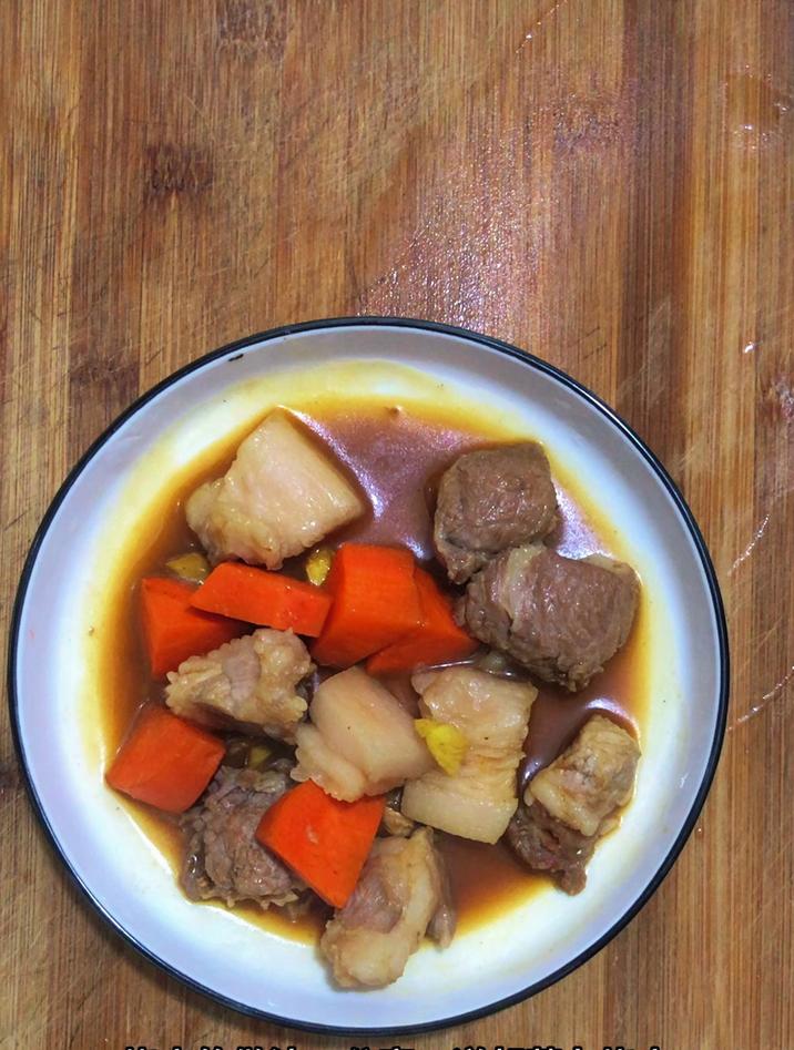 烧肉的做法家常做法简单,分享一道胡萝卜烧肉