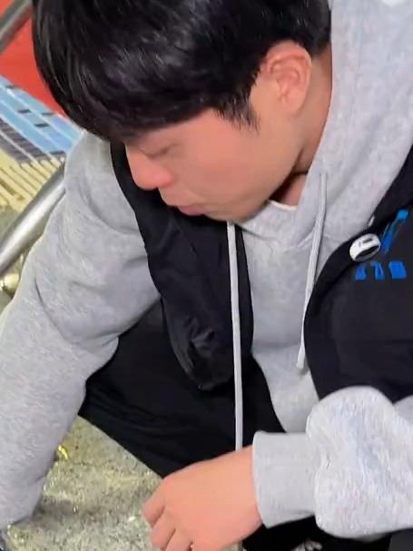 蓝飞鱼游泳馆周年庆活动 69就可以游三次 力度真的可以