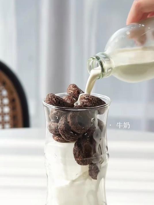 简单不普通脆脆甜甜圈拿铁