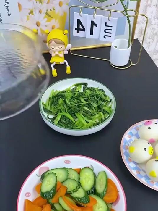多层保温菜罩 冬天能够保温,还能把饭菜层层叠在一起的菜罩