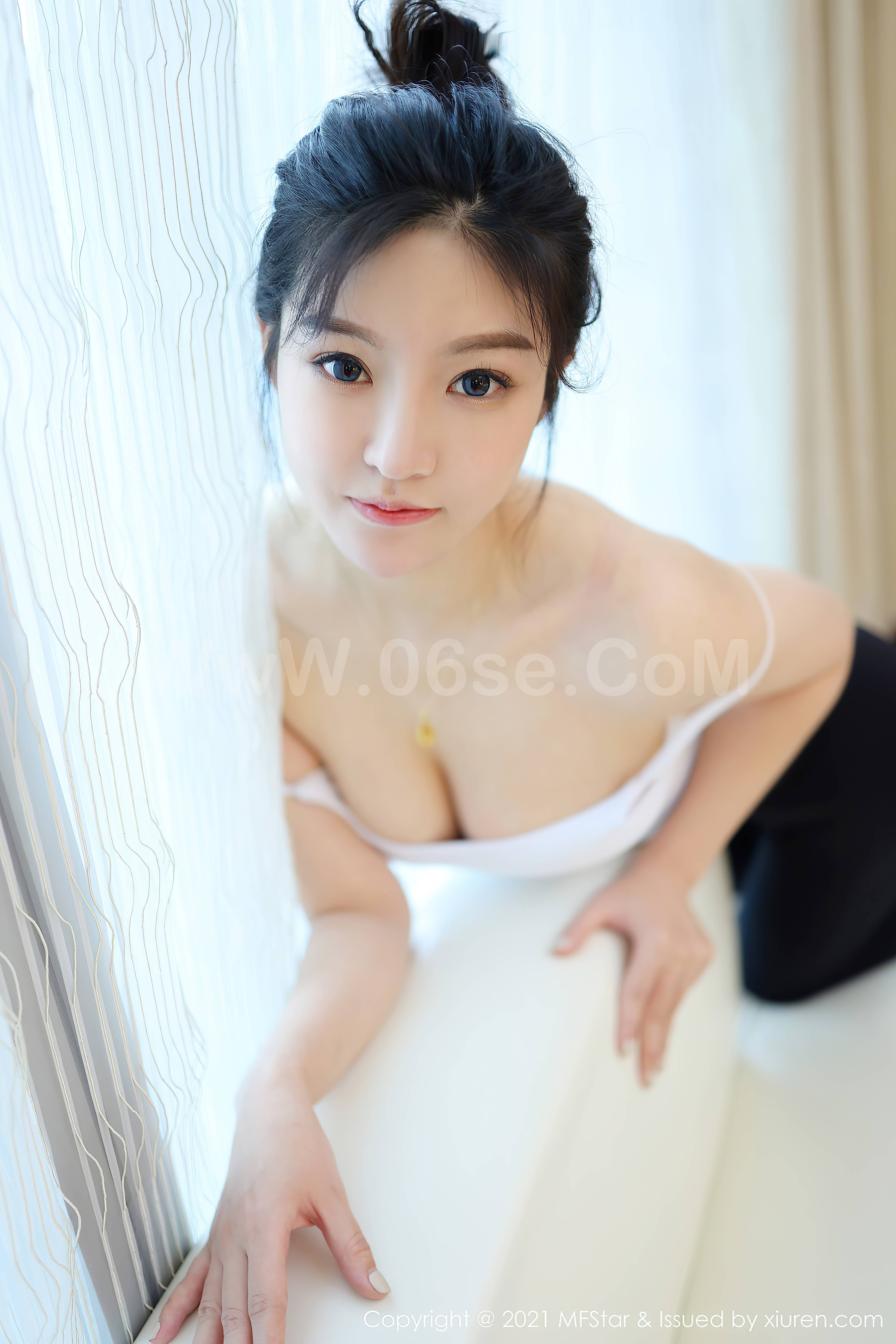 图片[17]-[MFStar范模学院] 2021.04.15 Vol.482 人间荒糖 [54P424MB]-六色网