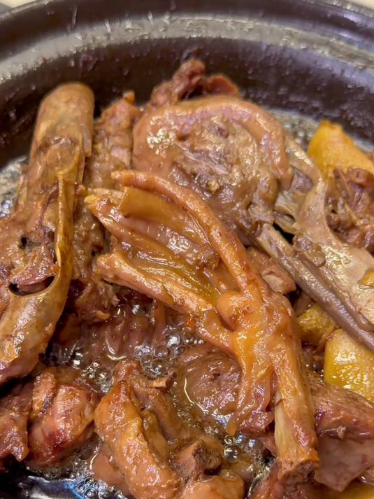 入秋了,一定要去做这样的姜母鸭,真的又香又好吃