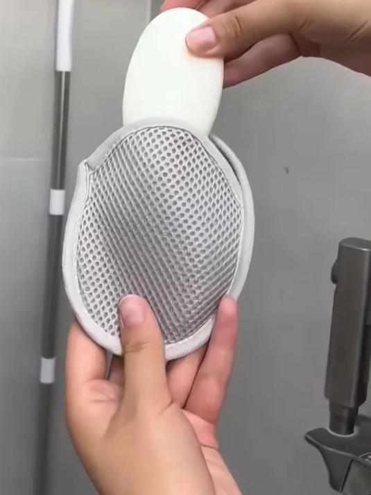 三明治网布有多绝?实测:透水快、不发霉、一块肥皂用3个月!