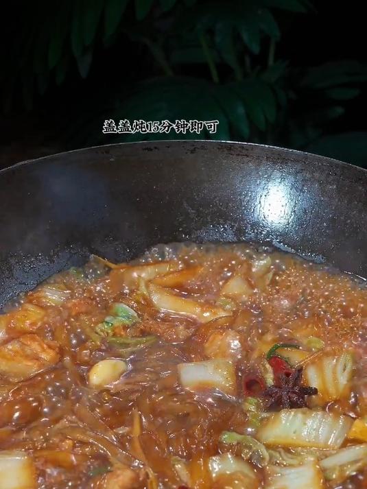 你不来河南,不知道白菜炖粉条配大馒头有多好吃